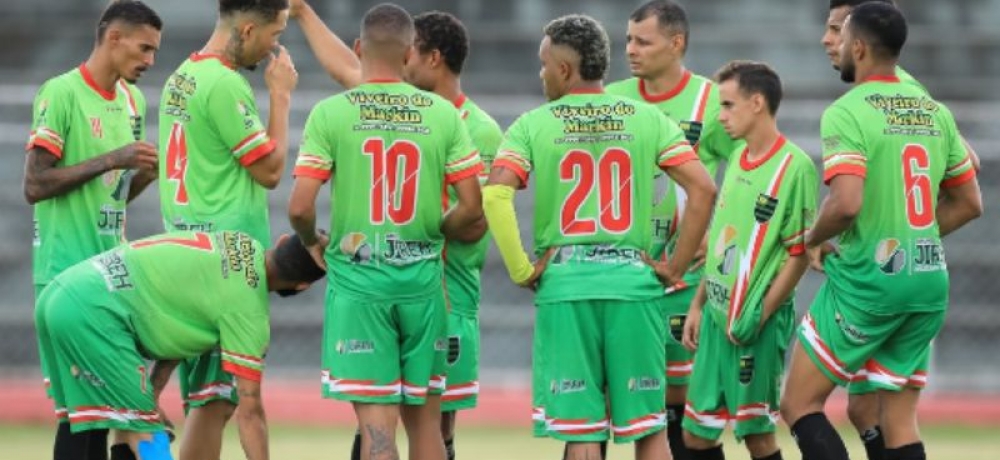 Jogadores do Viveiro do Markin / Foto Alair Constantino